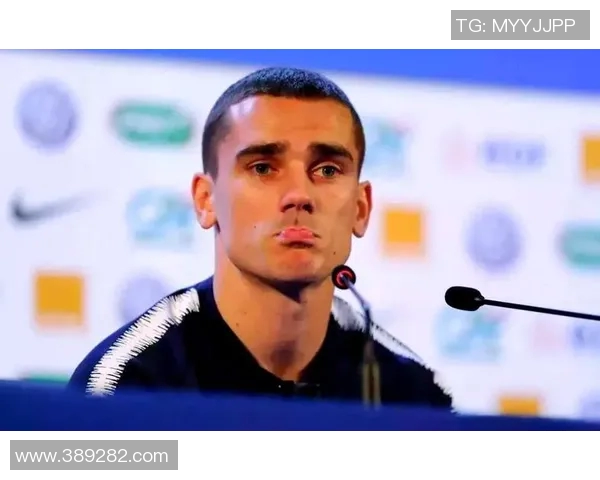 超帅黑人足球明星的魅力与成就揭示了运动场上的风采与激情